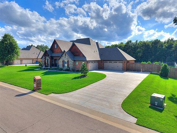 4th image of 1605 Baylee Ln