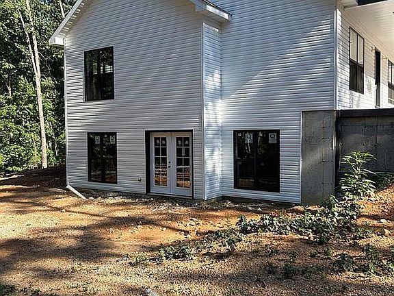 4th image of 428 County Road 411