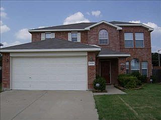 1st image of 2428 Canyon Springs Dr