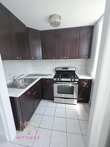 7400 N Ashland Blvd #2 Photo 1