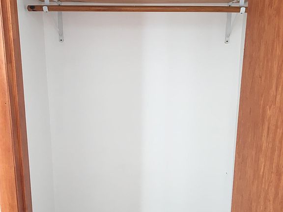 5th image of 81 Albany Ave #2