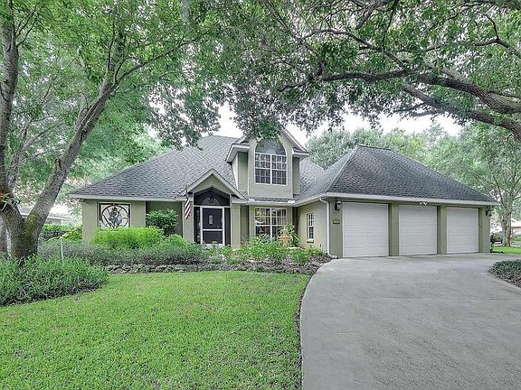 2nd image of 300 Mimosa Cir