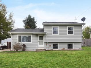 211 Meadowlark Ct, Middleville, MI 49333
