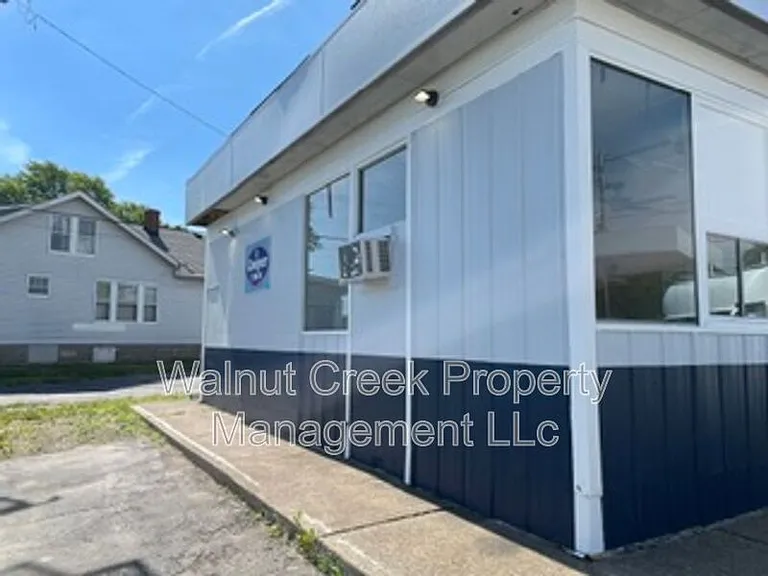 6015 Lake Ave #SUTTON STATION FORMA — Photo 7