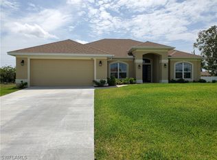 1310 NE 4th Place Cpe, Coral, FL 33909