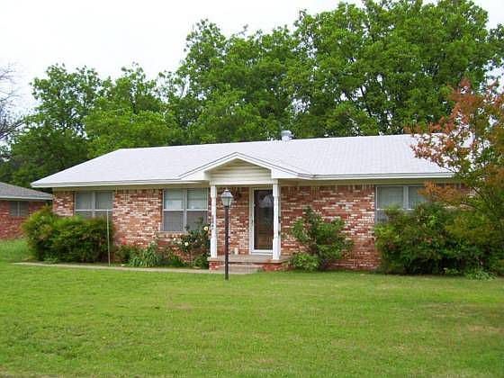 1st image of 3104 South Dr