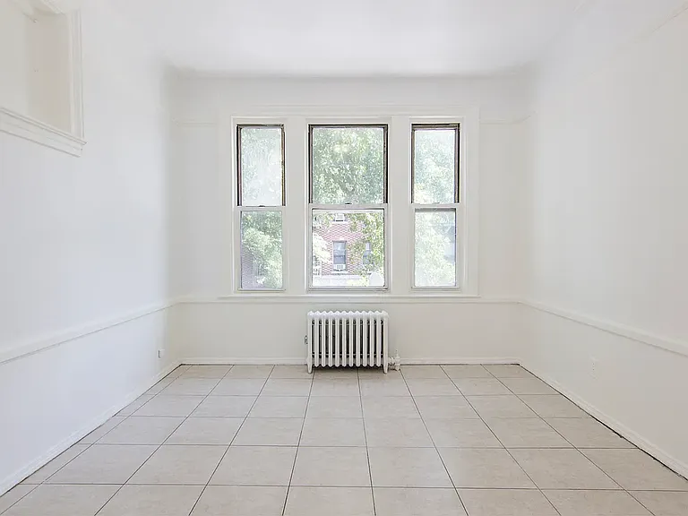 3208 81st St #2R — Photo 4