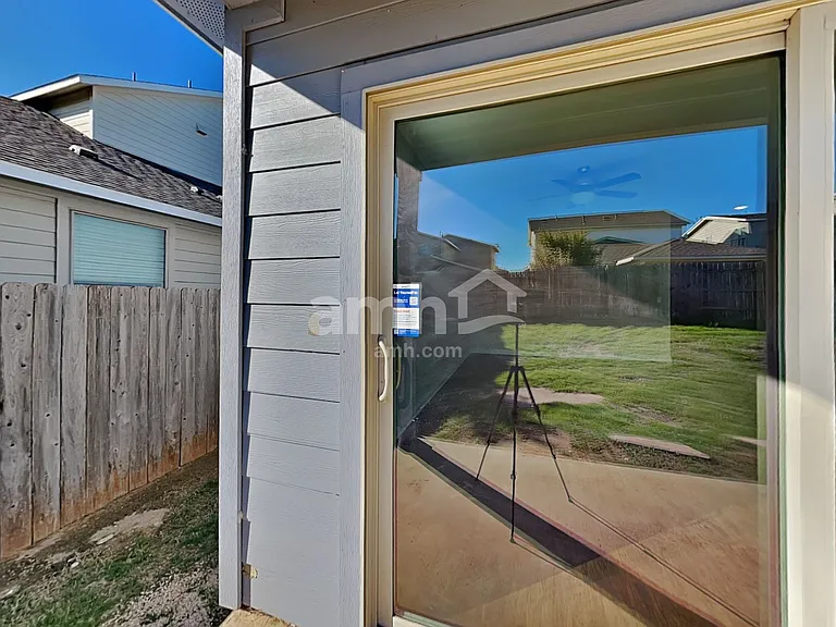 8013 Turnberry Ln — Photo 23