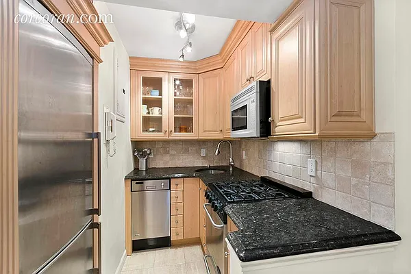Sold by Corcoran | media 4