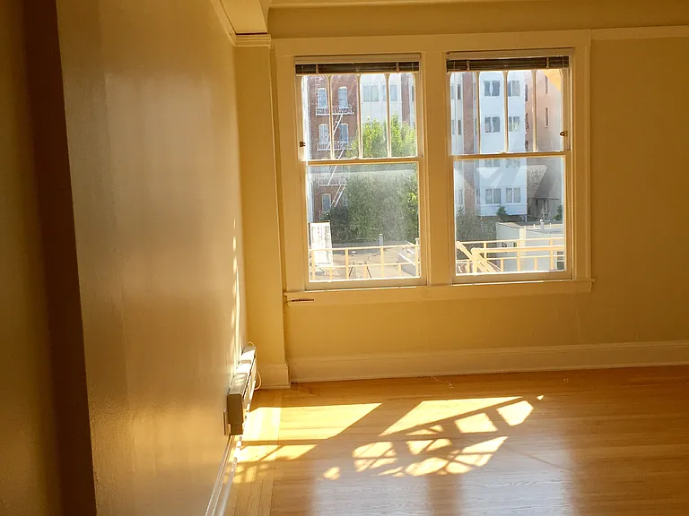 1808 Pacific AVE — Photo 16
