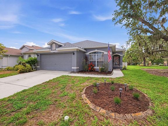 3rd image of 9240 CREEDMOOR LANE