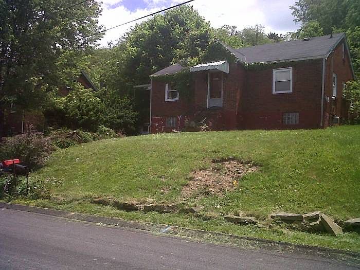 2614 Cromwell St, Grapeville, PA 15634 Zillow