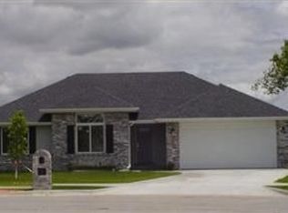3086 E Colonial Ct, Republic, MO 65738
