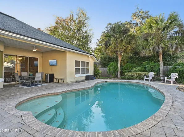 1862 SENTRY OAK Court, Fleming Island, FL 32003