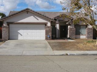37027 Boxleaf Rd, Palmdale, CA 93550