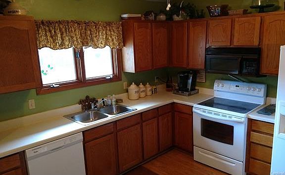 4th image of 902 Wellington Hills Cir #902