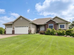 18821 Fontana St, Columbus, MN 55092