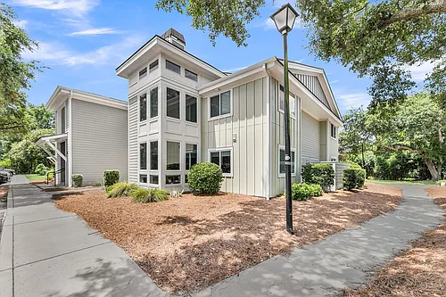266 Alexandra Dr #11 Photo 1 266 Alexandra Dr #11 Photo 1
