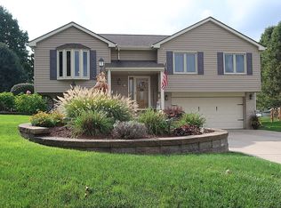 1 Spencer Dr, Irwin, PA 15642