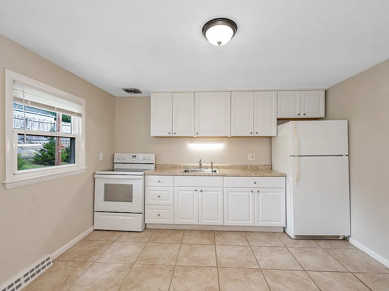 Princeton Court Apartments — Photo 56