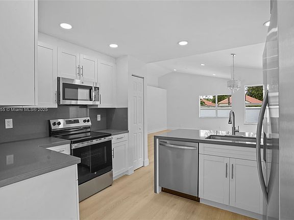 5th image of 9354 Arborwood Cir
