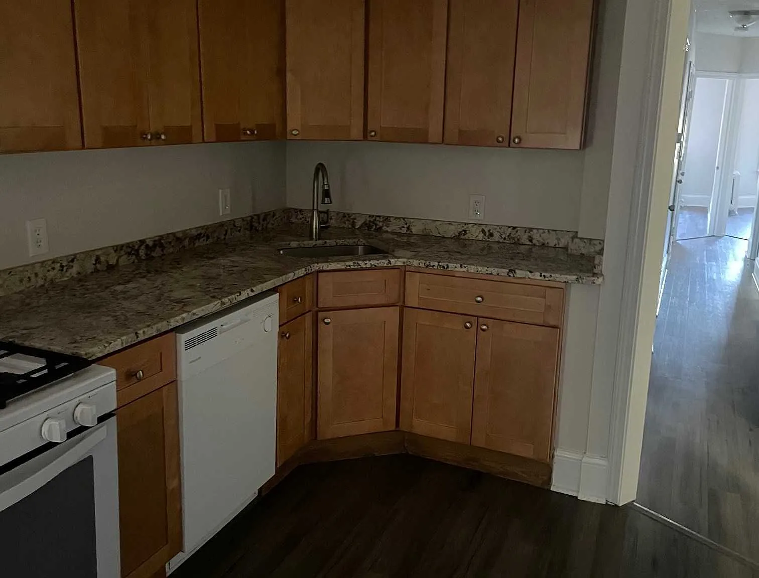 4 bed, $3,450 — Photo 3
