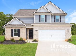 828 Athens Ln, Locust Grove, GA 30248