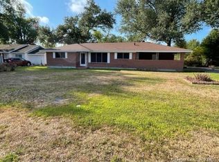 619 W Lincoln St, Sulphur, LA 70663