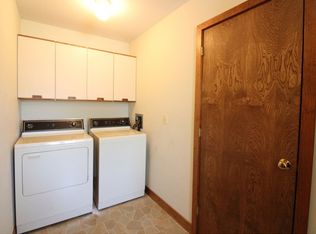 523 S Bay Cir, Colchester, VT 05446