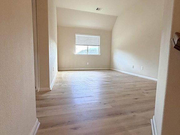 4th image of 20134 Graphite Canyon Ct