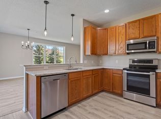 3611 Hazel Trl UNIT E, Saint Paul, MN 55129