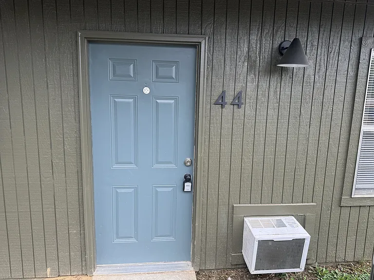 1313 McNutt Rd #20 — Photo 14