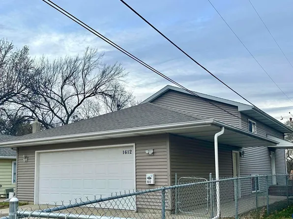 1612 E 5th St, Sioux Falls, SD 57103