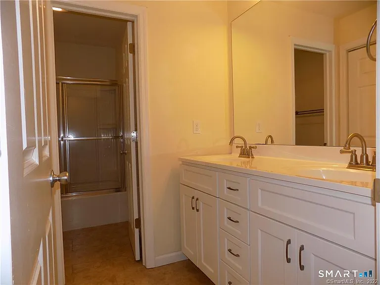 6 Barnum Ct #6 — Photo 12