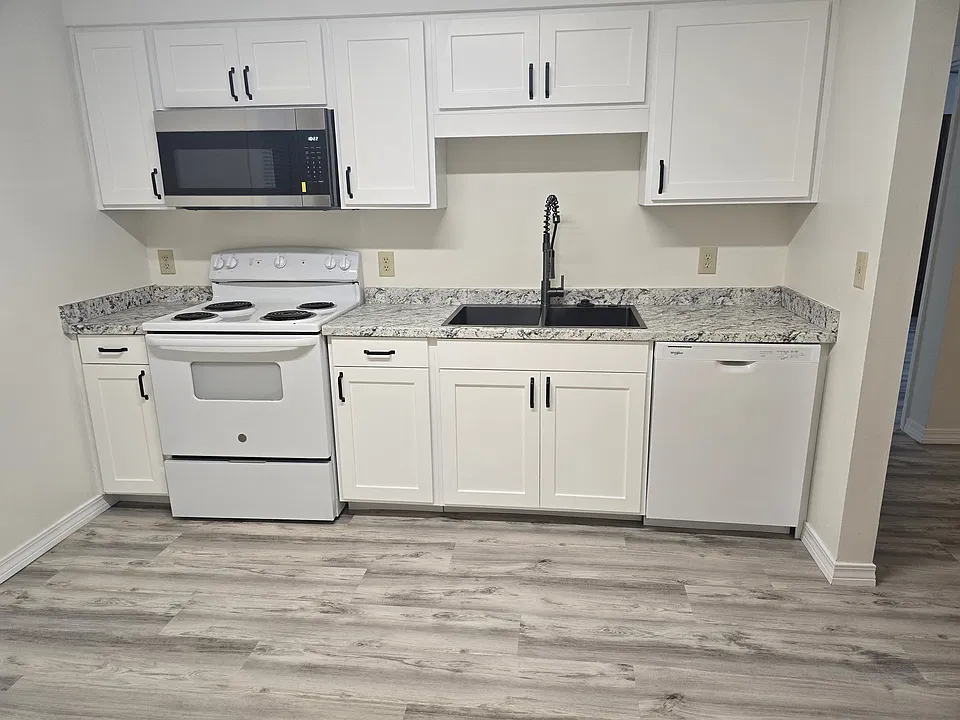 200 Davenport Rd #5