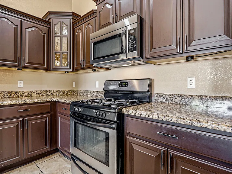 3727 Grand Bahamas Dr — Photo 15