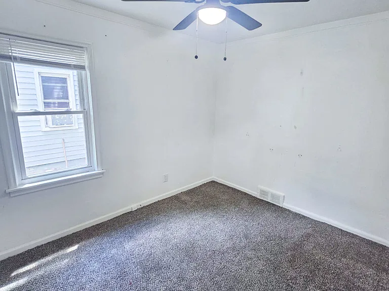 15901 Beaverland St — Photo 16