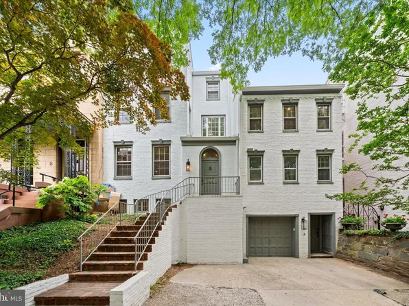 1525 35th St NW, Washington, DC 20007