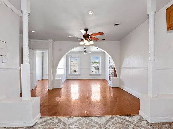 5th image of 362 Pacific Ave