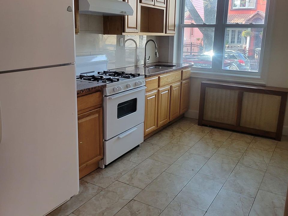 1st image of 104-00 135th St #1
