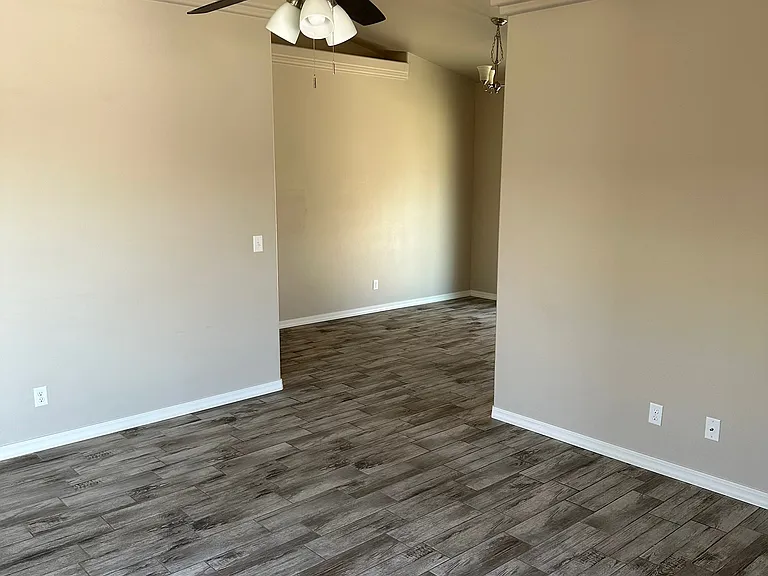 2619 Harrod Ave — Photo 5