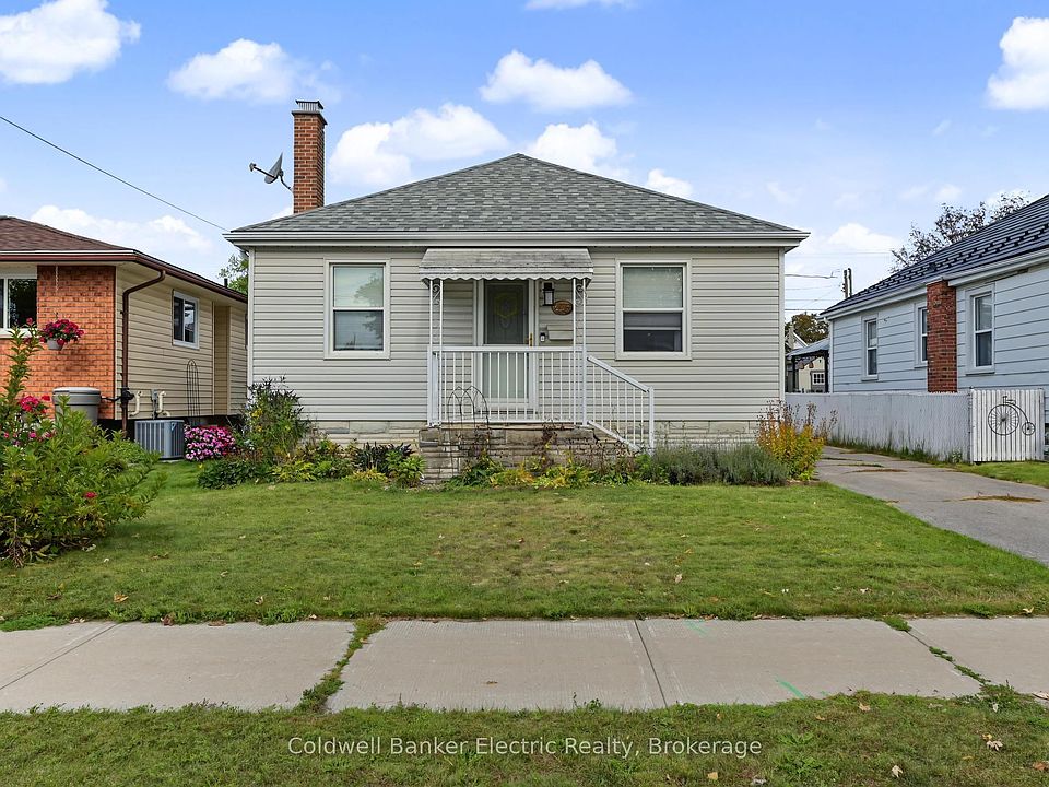 1st image of 440 Howden St
