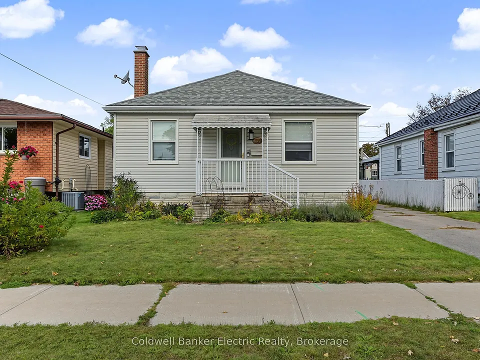 440 Howden St