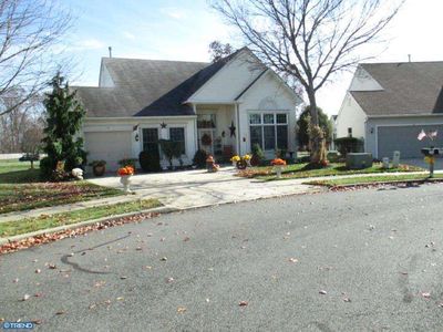 8 Parkview Cir, Columbus, NJ, 08022