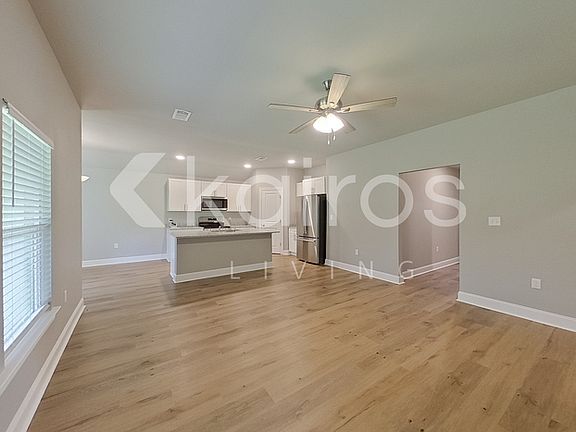 4th image of 13709 Pinyon Dr