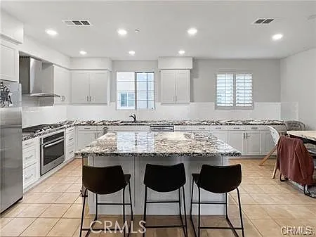 Building Photo - 125 Cadence