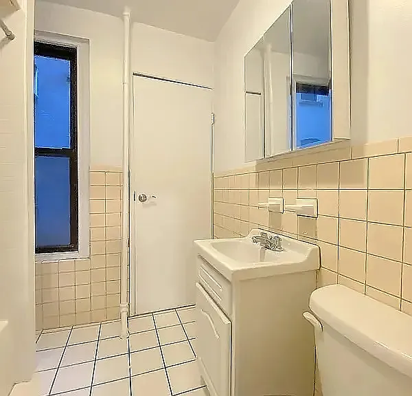 311 E 76th St #4 — Photo 9