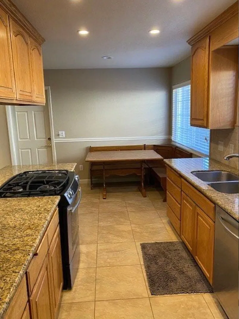 4 bed, $4,500 — Photo 4