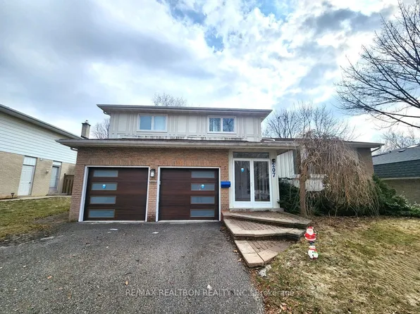207 Bayview Fairways Dr, Markham, ON L3T 2Z1