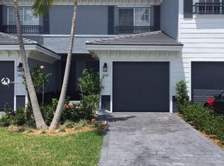 3483 NW 13th St, Lauderhill, FL 33311